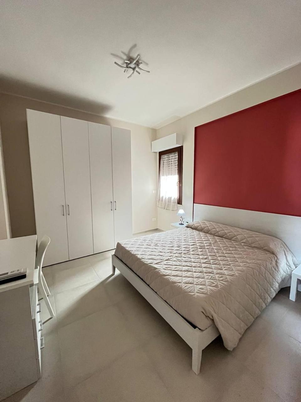 Red & Blue Apartments Термоли Экстерьер фото